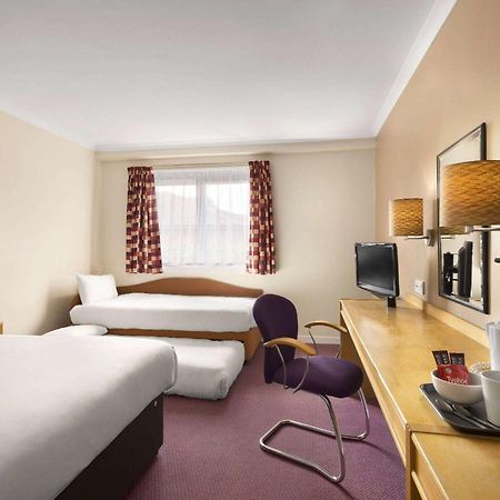 Days Inn Hamilton Exteriér fotografie