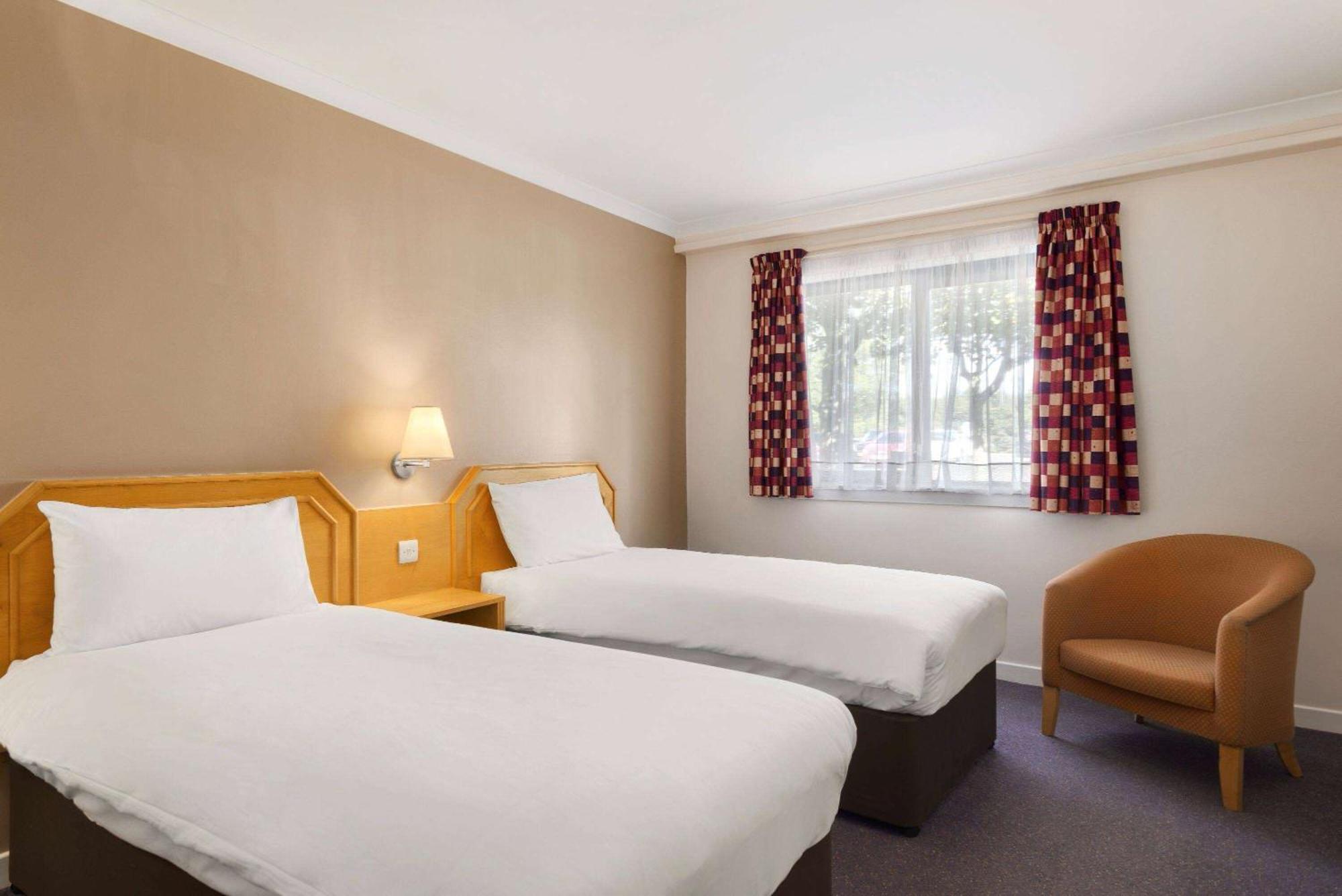 Days Inn Hamilton Exteriér fotografie